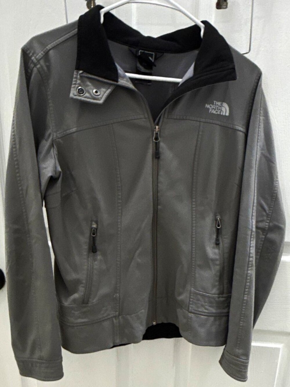 The North Face Apex Women's Gray/Black Softshell Jacket Full Zip M